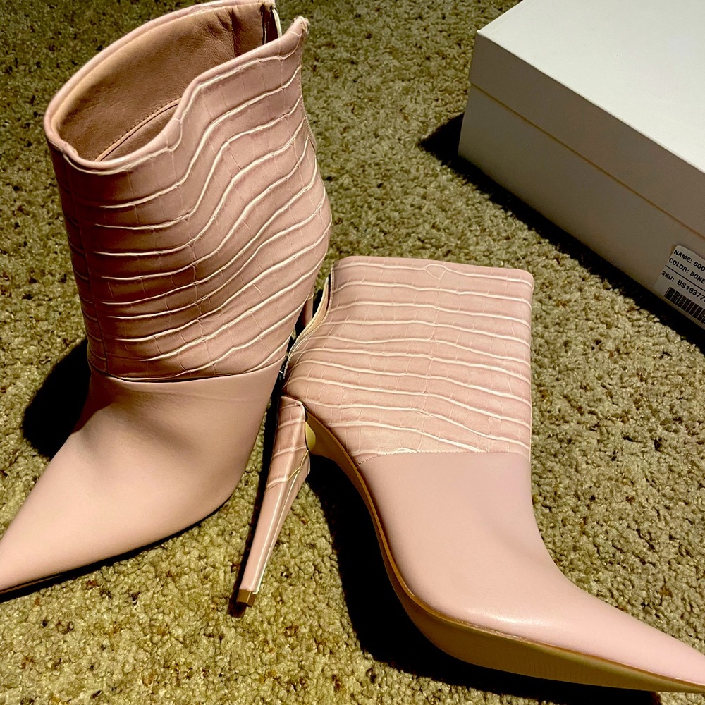 Wild Stiletto boot- color Blush
